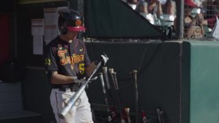 USC Baseball: Garrett Stubbs Wins Johnny Bench Award