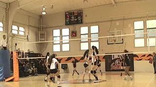 Lincoln Volleyball Defeats Royball Remains Undefeated