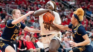 Notre Dame vs Louisville Women's College Basketball 2025