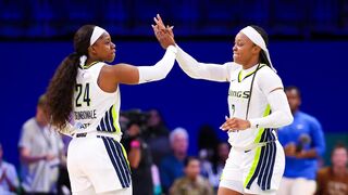 HIGHLIGHTS from Paige Bueckers in Wings' first back-to-back win of season